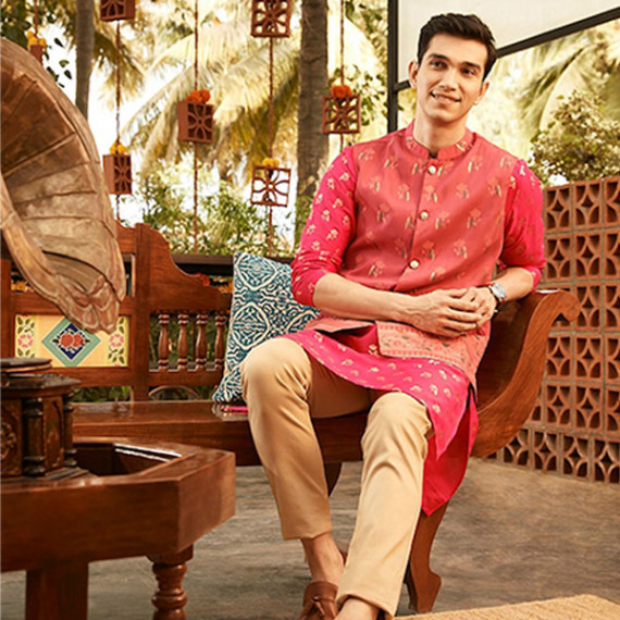 https://letshopz.com/products/men-magenta-pink-golden-floral-printed-thread-work-floral-kurta-2