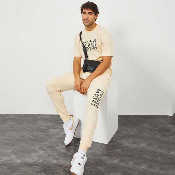 https://letshopz.com/products/men-cream-colored-solid-slim-fit-cotton-joggers