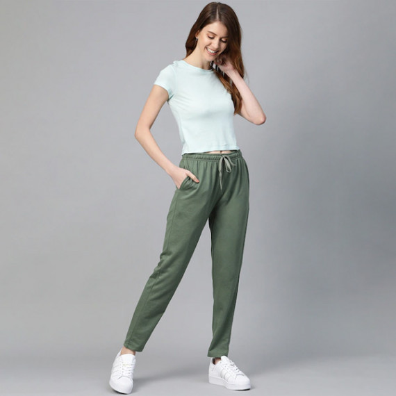 https://letshopz.com/products/women-black-solid-side-stripes-cropped-track-pants