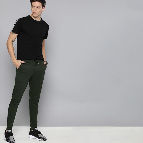 https://letshopz.com/products/men-olive-green-straight-fit-solid-track-pants