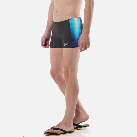 https://letshopz.com/products/navy-swimming-trunks