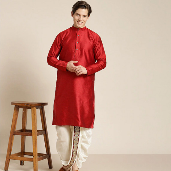 https://letshopz.com/products/mens-cream-coloured-pure-cotton-double-layer-dhoti-gold-zari-border